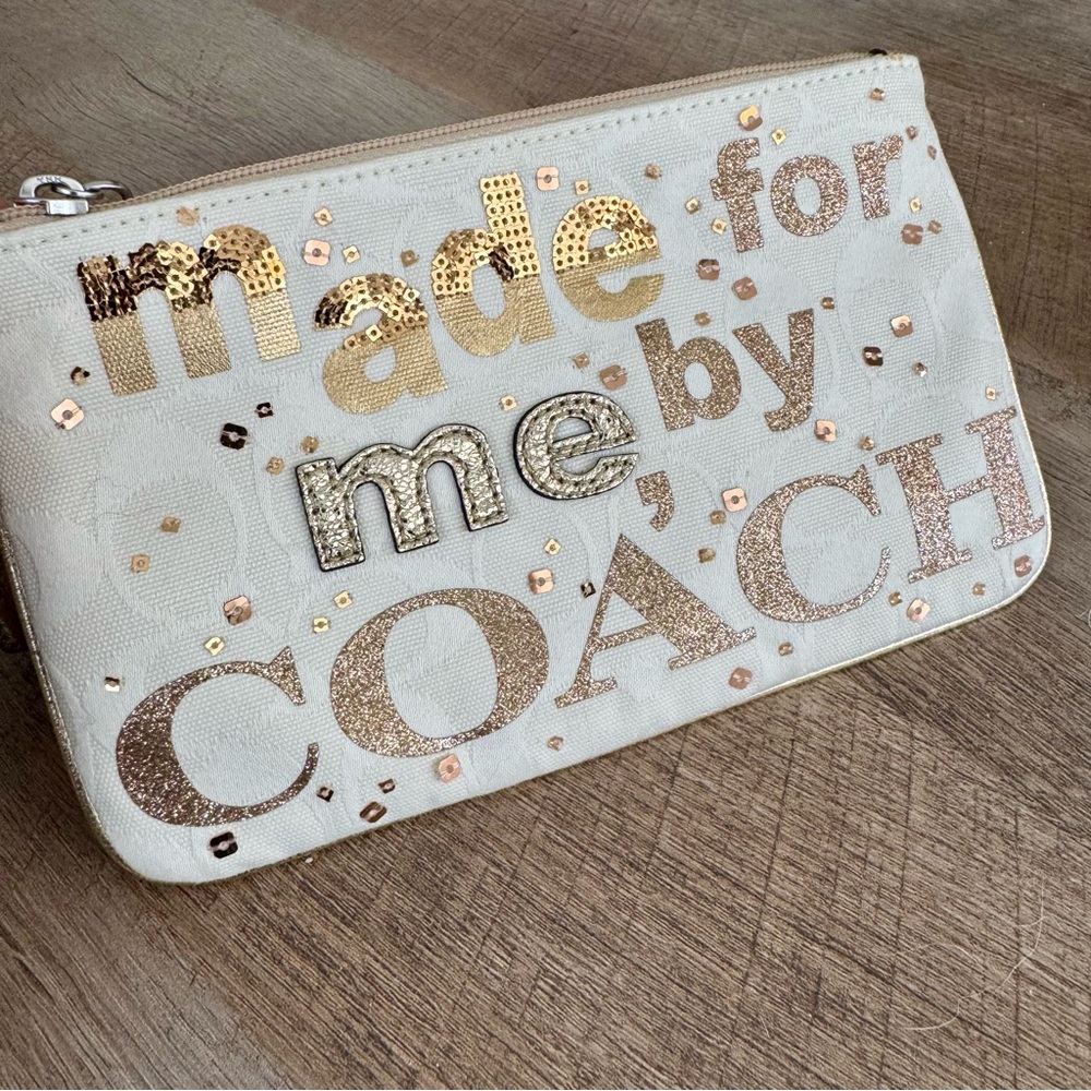 Coach Poppy “Made For Me By Coach” Large Wristlet Style 43776 - Picture 2 of 14